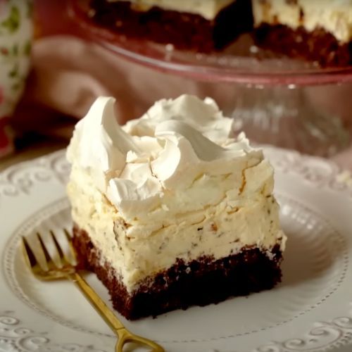 Na Boże Ciało upiekę to ciasto z bezą. Moja rodzina je uwielbia