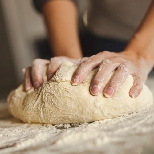 Najlepszy przepis na ciasto drożdżowe. Pięknie wyrasta i nie wysycha