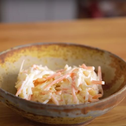 coleslaw w miseczce