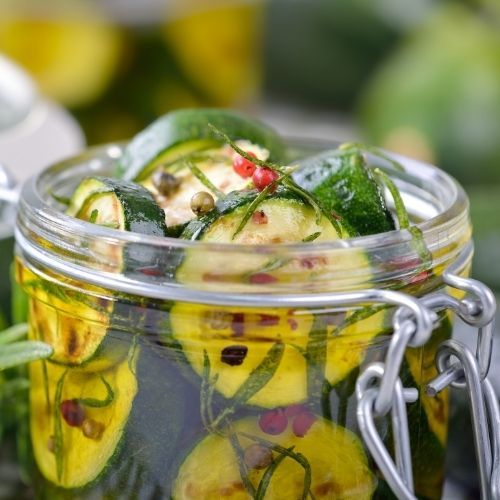 Cukinia po cygańsku do słoików. Najlepsze przetwory na zimę