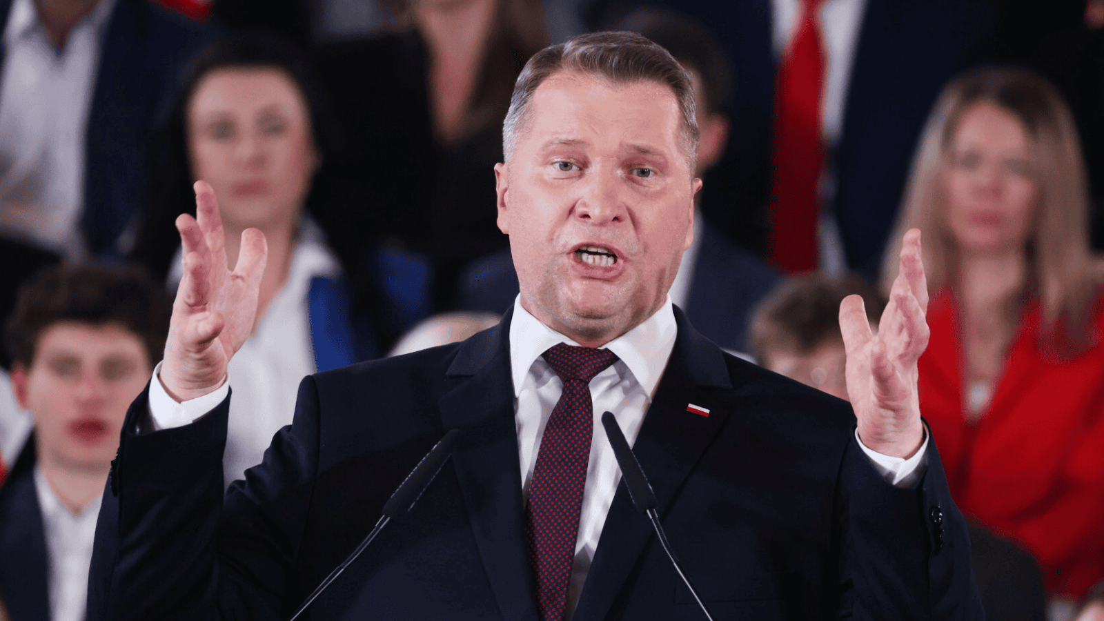 Majątek Przemysława Czarnka pod lupą. W oczy rzuca się jedna rzecz