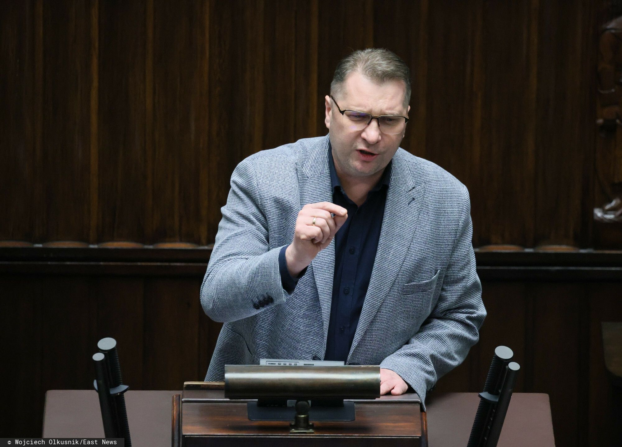 Polityk PSL uderza w Czarnka. Pokazał na wizji kontrowersyjne zdjęcie. "Czysty cynizm"