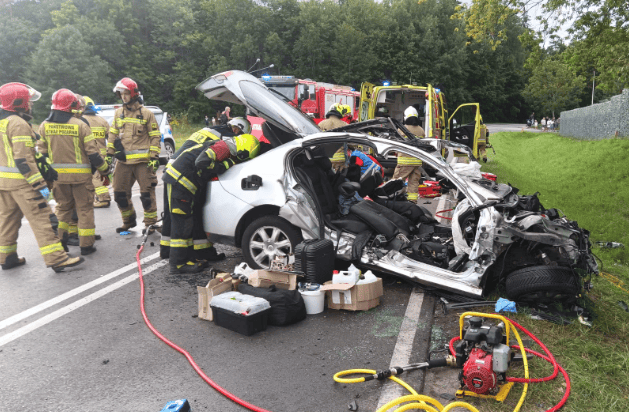 17-latek i jego ojciec nie żyją, matka i siostra w ciężkim stanie. Tragedia na polskiej trasie