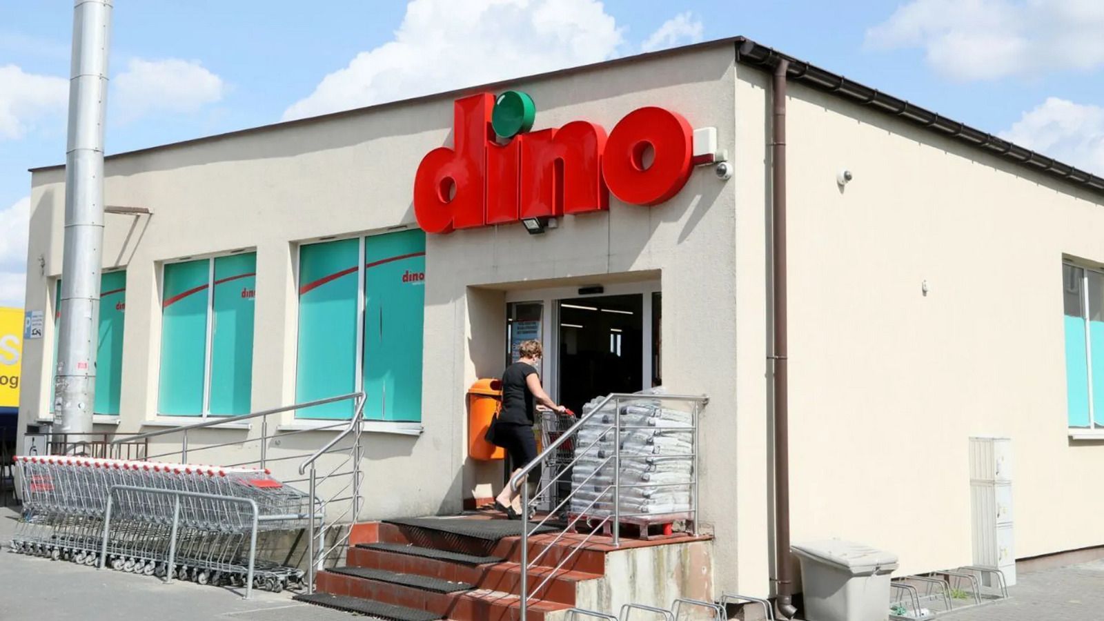 Afera w Dino. Takie koszmarne wytyczne mieli otrzymać pracownicy. "To skandal"