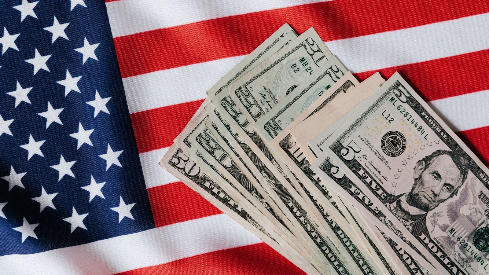 Coś bardzo dziwnego dzieje się z dolarem. Takiej sytuacji nie było od 4 lat