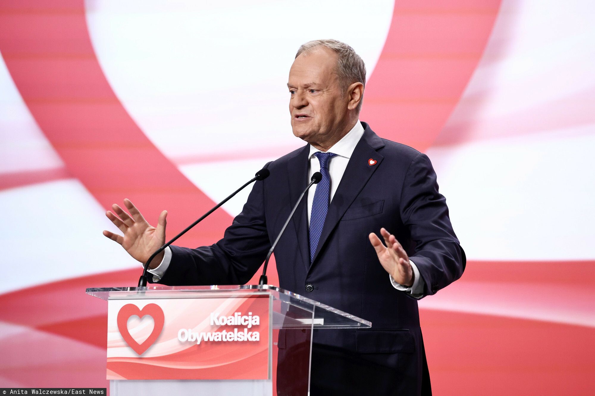 Urodzinowy post Donalda Tuska i podziękowanie za największy prezent. Ale się wylało w komentarzach...