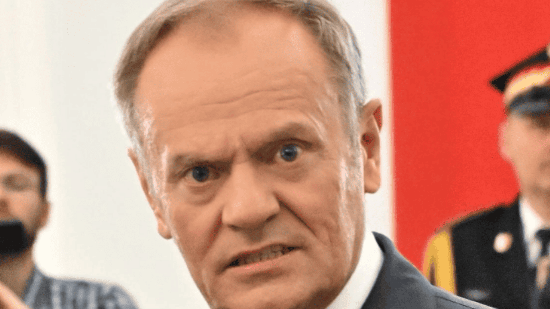 Tusk ostro ws. uszkodzenia domu w Wyrkach. O tych słowach nie da się zapomnieć