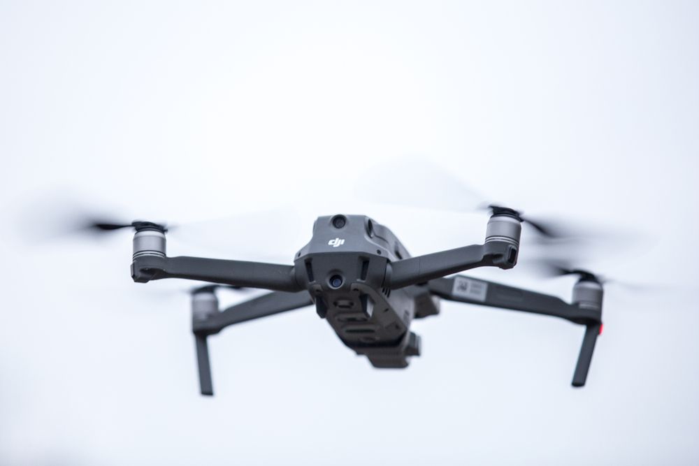 W ten sposób od 13 listopada łamiesz prawo. Pojawił się nowy obowiązek. Grozi Ci wysoki mandat