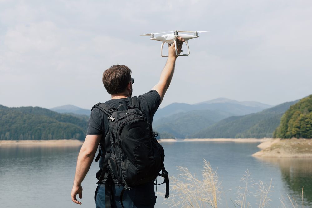 W ten sposób od 13 listopada łamiesz prawo. Pojawił się nowy obowiązek. Grozi Ci wysoki mandat