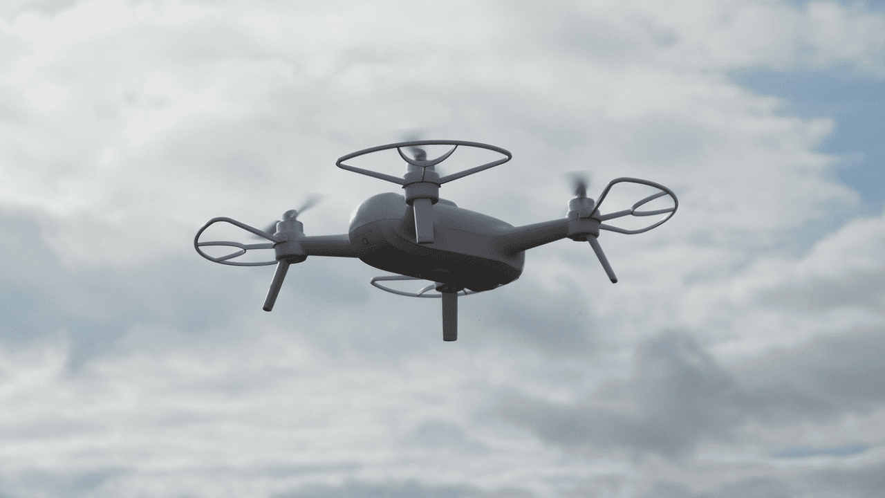 Drony nad kolejnym europejskim krajem. Pojawiły się tuż przy bazie marynarki wojennej