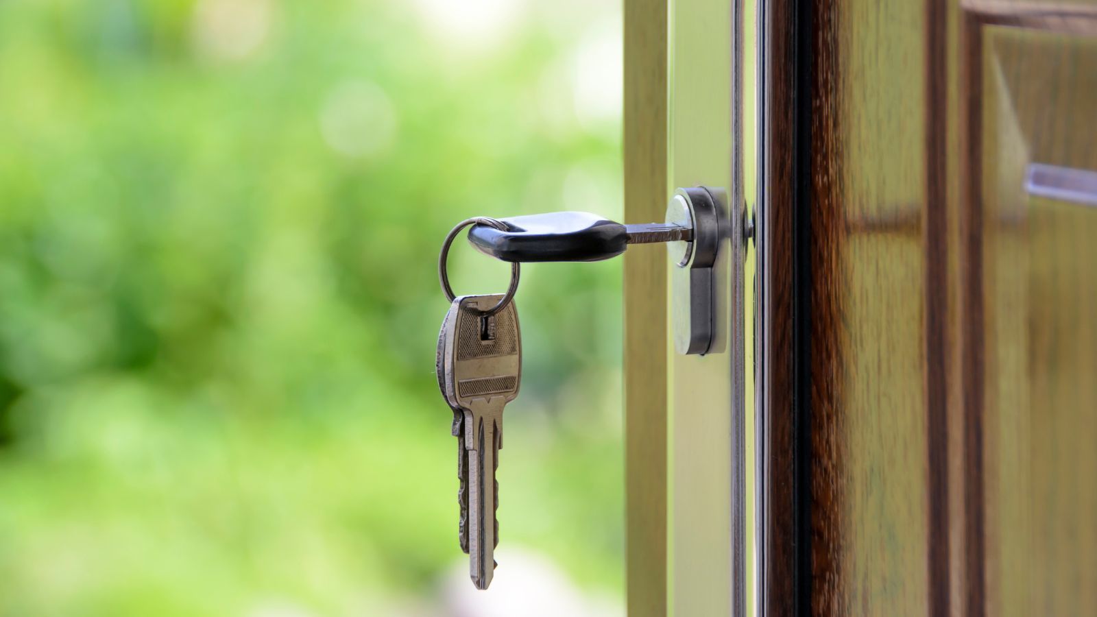 Koniec zarabiania na mieszkaniach. Nowy podatek od nieruchomości już w Sejmie. Kogo obejmie?