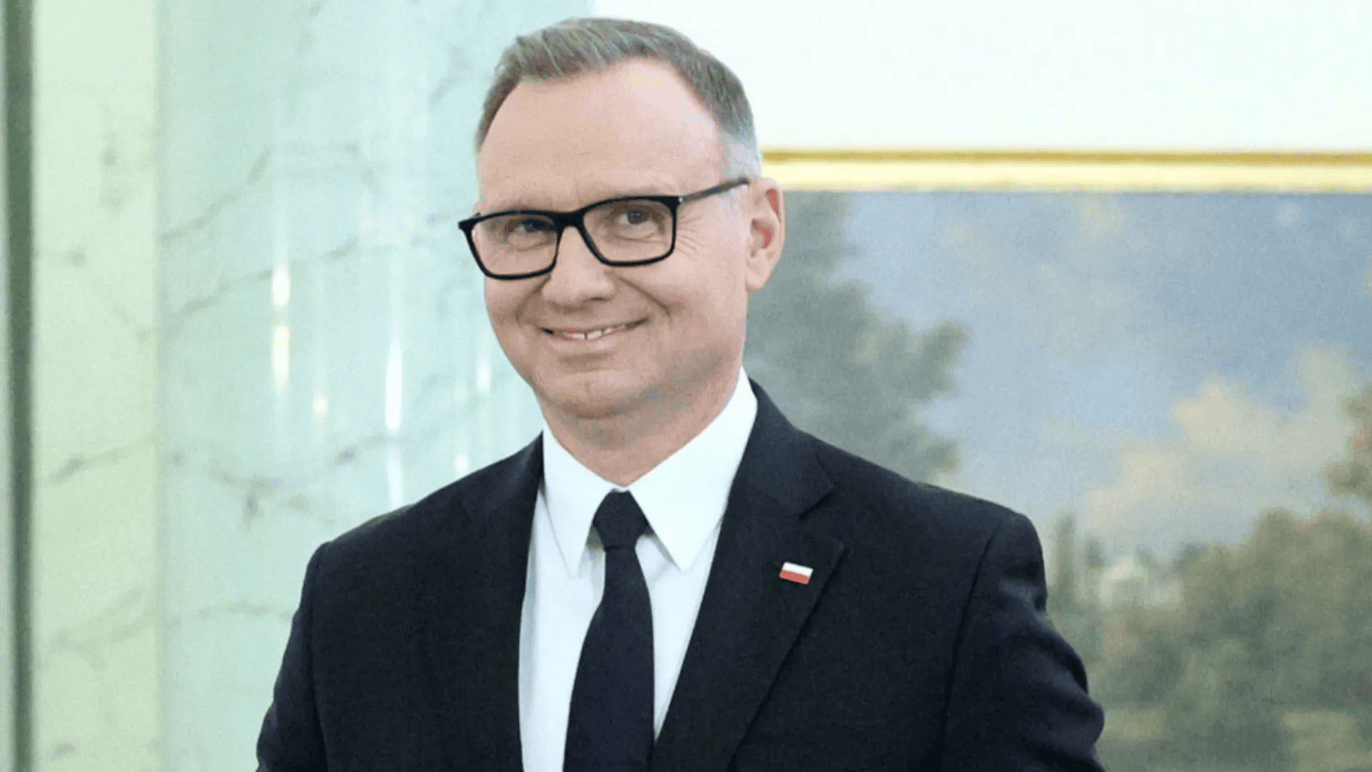 Taka emerytura trafia na konto Andrzeja Dudy. "Nie jest to kwota jakaś bardzo wygórowana"