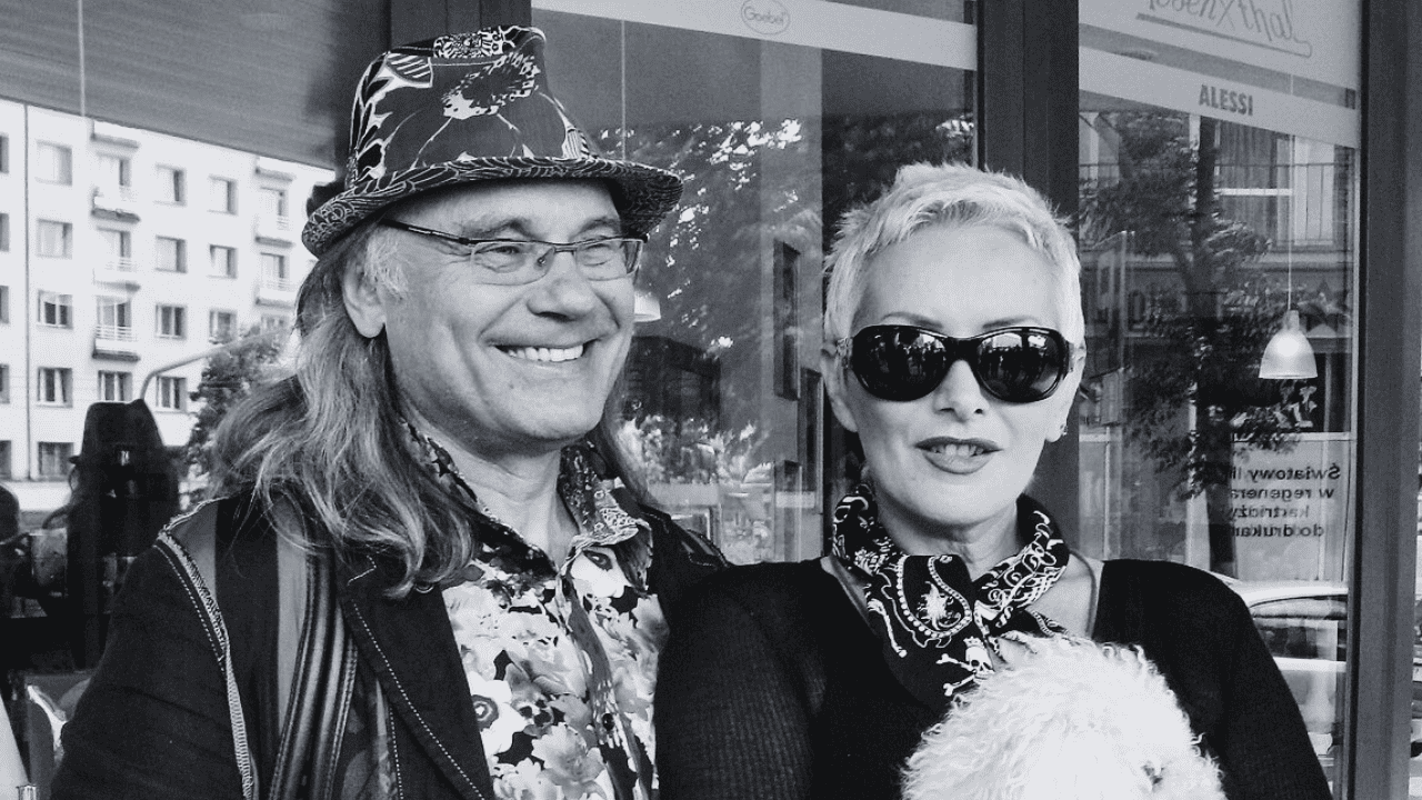 Nagranie nie kłamie. Taki widok zastali na grobie Kory w 7. rocznicę jej śmierci