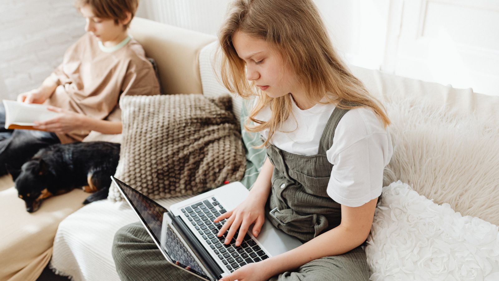 Jest apel do Marty Nawrockiej. Eksperci alarmują, chodzi o dzieci