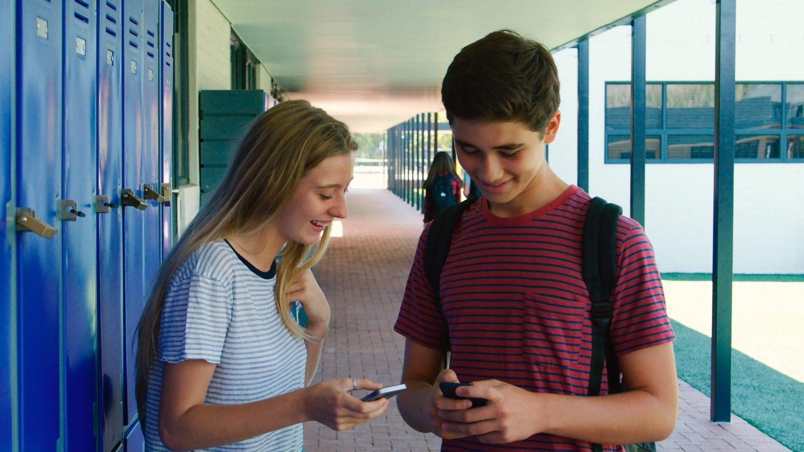 Od 1 września rewolucja w szkołach. Zakaz nie tylko na lekcjach, ale i na przerwach