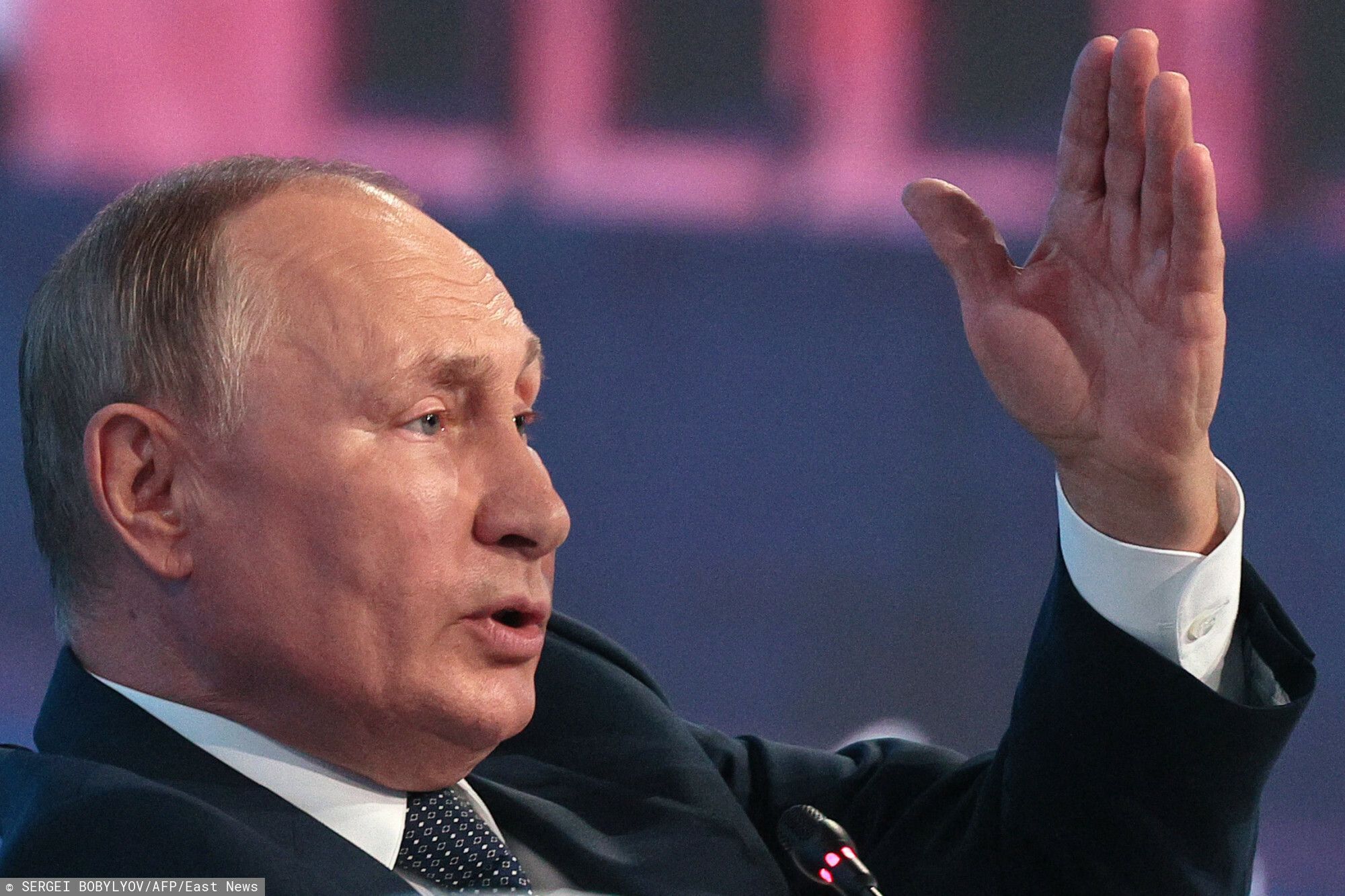 Wladimir Putin podpisał dekret zalecający przejęcie Zaporoskiej Elektrowni Jądrowej pod władzę Federacji Rosyjskiej.