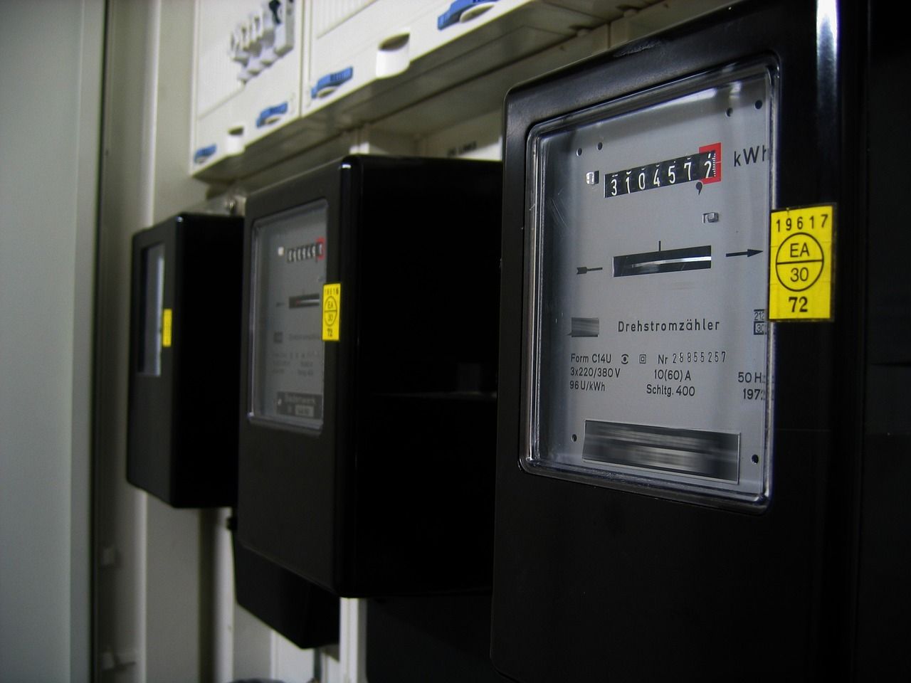 electricity-meter-96863_1280.jpg