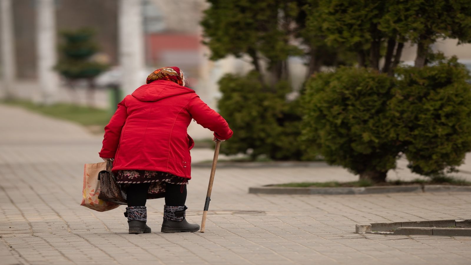 Emeryci z podwyżką do końca stycznia. Wypłacą im 140 zł więcej
