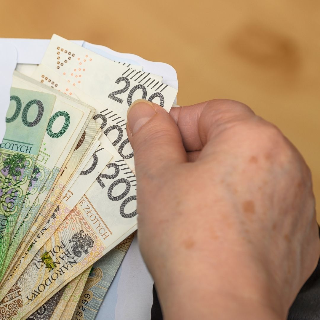 Nowy dodatek do emerytury dla konkretnej grupy Polaków. Propozycja trafiła do Sejmu