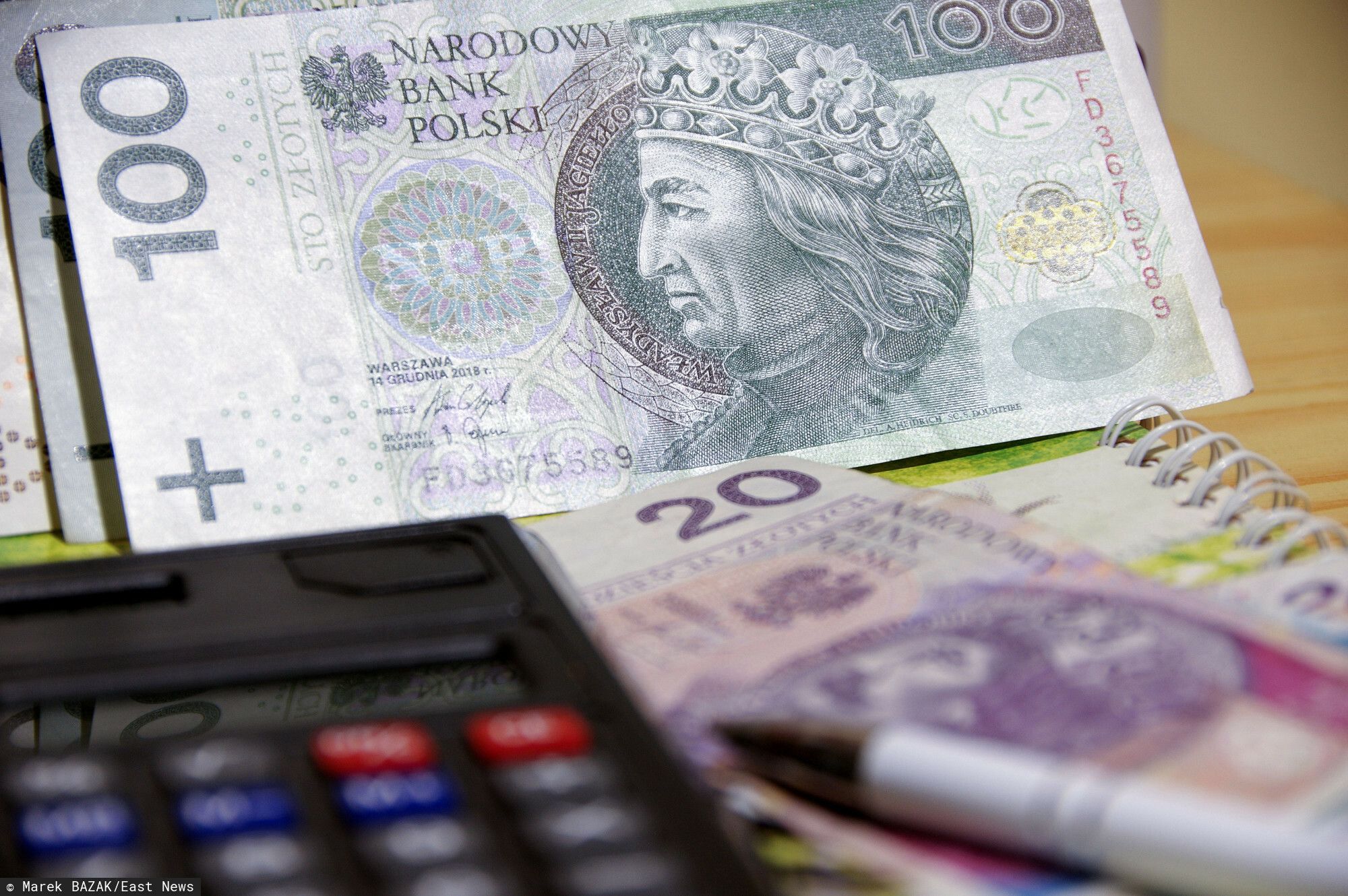 Wyższe przelewy trafią do tych seniorów. W skali roku to prawie 3,5 tys. zł więcej do emerytury