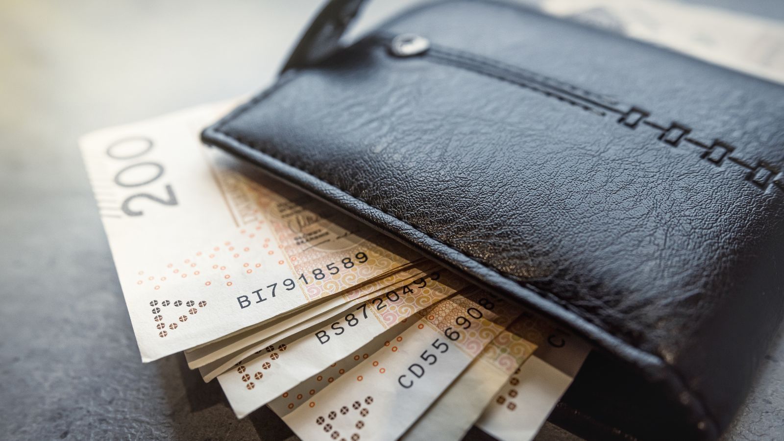 Emerytura zależna od stażu, nie wieku? Rząd rozważa zmiany w systemie