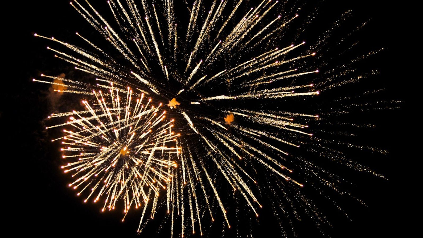 Surowa grzywna za petardy choćby w Sylwestra. Wielu Polaków wciąż nie ma pojęcia