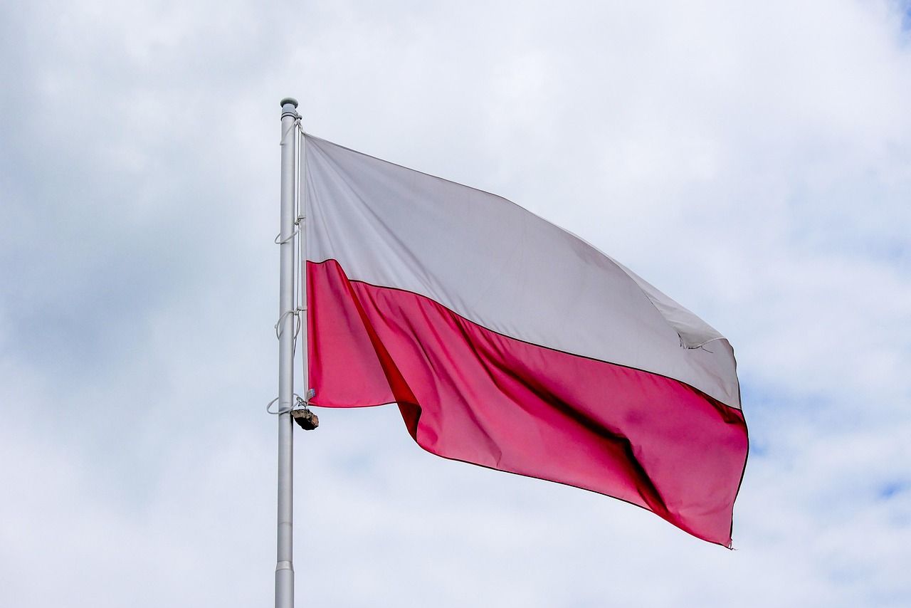 flag-4374456_1280.jpg
