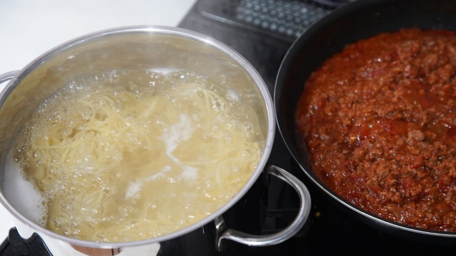 Pilny komunikat GIS. Produkt kuchenny wycofany ze sprzedaży. "Substancje szkodliwe dla zdrowia"