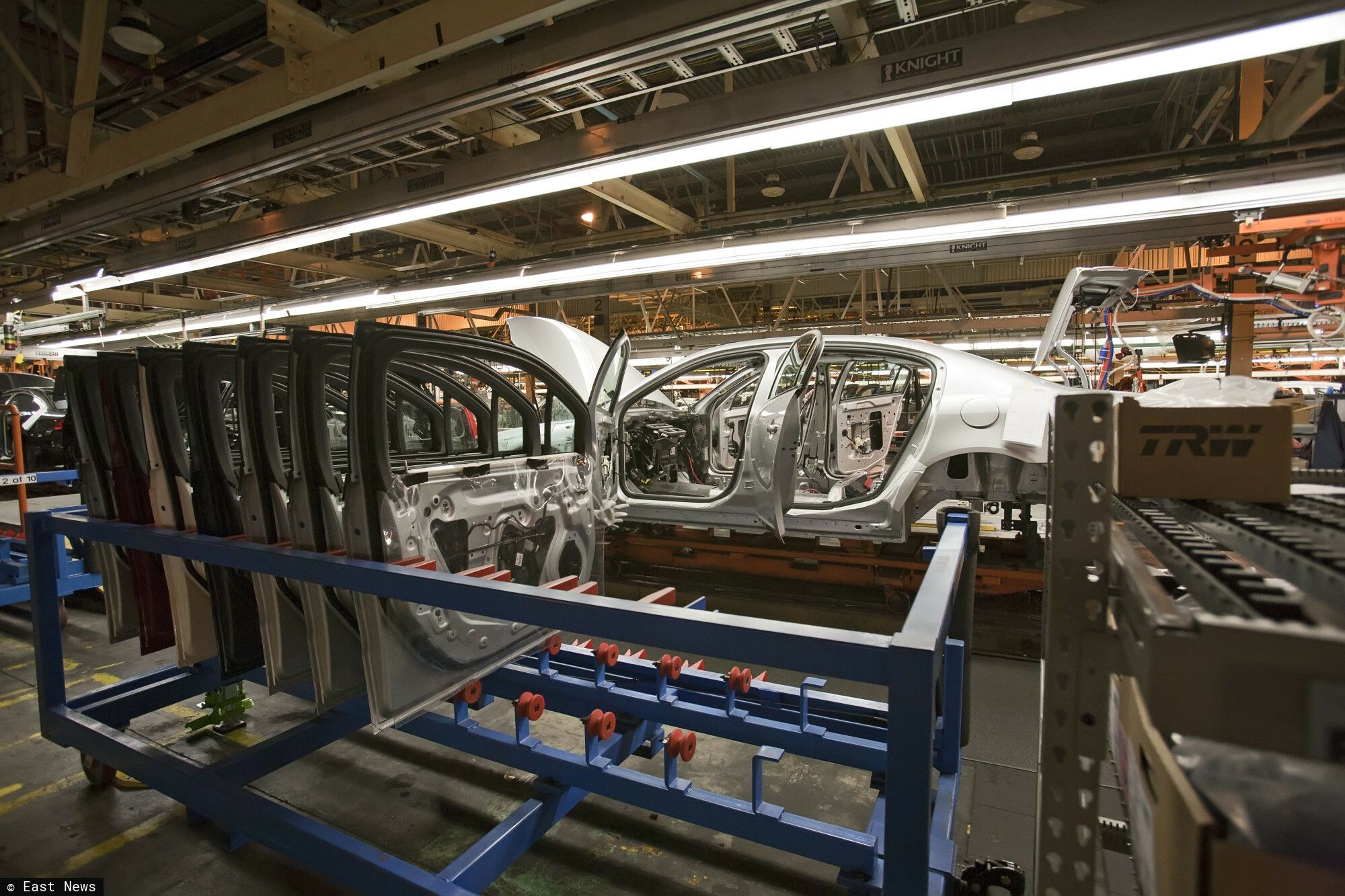 To już się dzieje. Kolejna marka wycofuje się z aut elektrycznych po zmianach w prawie