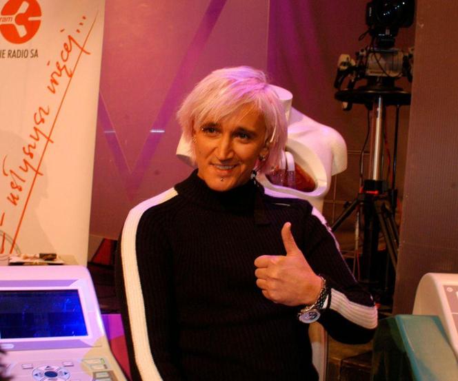 Michał Wiśniewski nie zawsze nosił czerwone włosy. To zdjęcie wczarnych to hit 