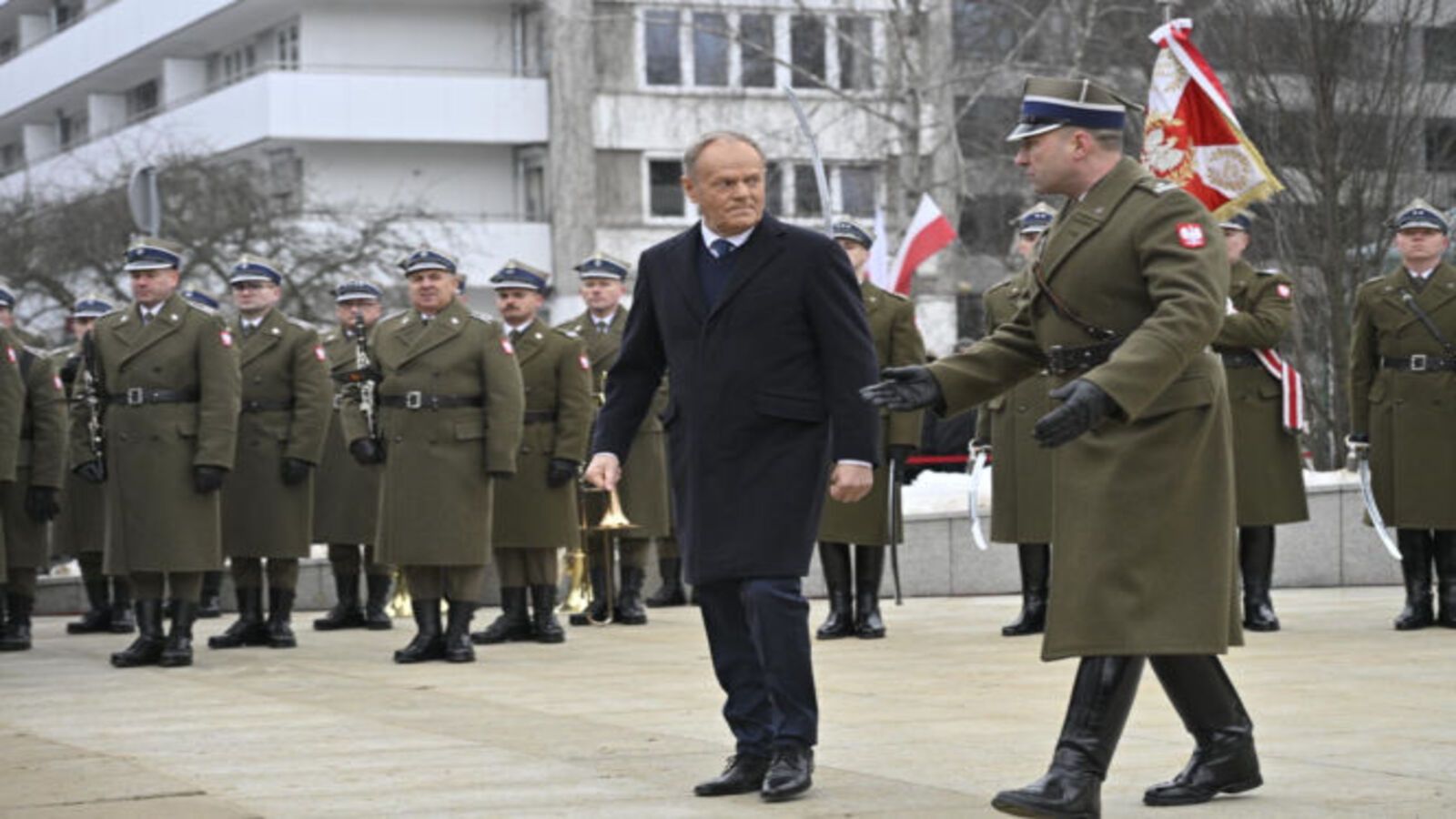 Tłumy przeszły przez Warszawę. Wiemy, co się dzieje. "Na to trzeba było czekać wiele lat"