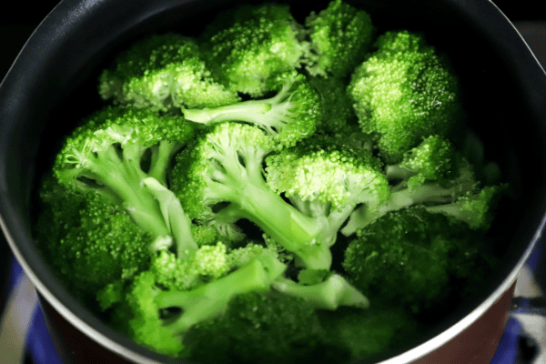 gotowanie brokułów.png