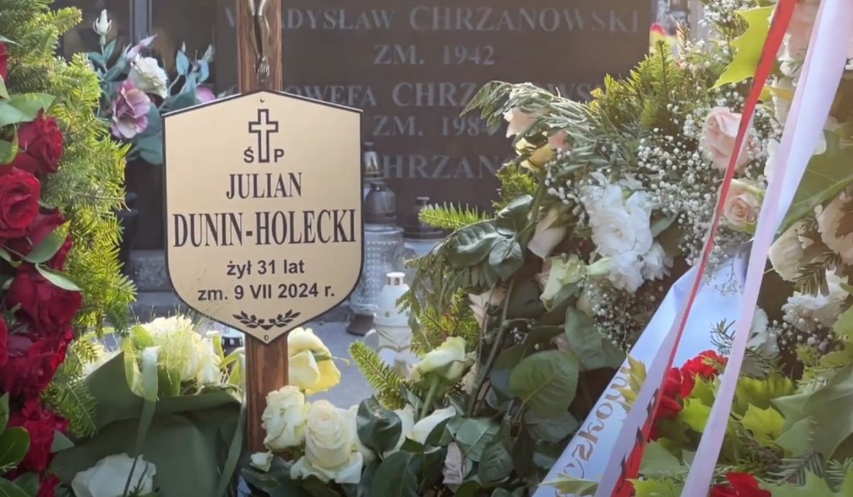 grób Julian Dunin-Holecki (2).jpg