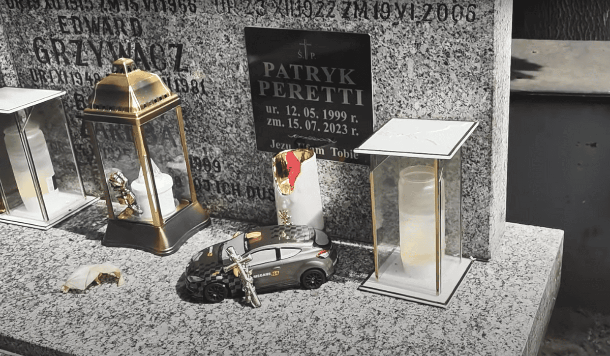 grób Patryka Peretti.png