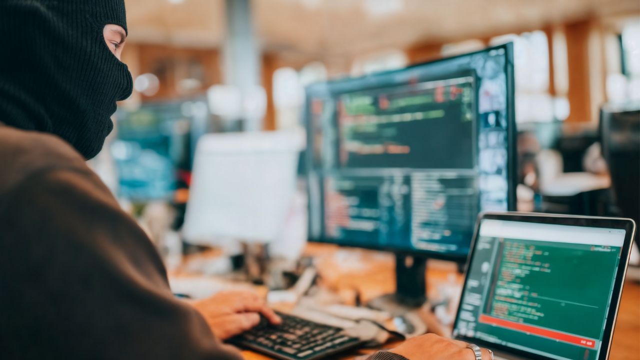 Media alarmują o wycieku milionów haseł do sieci. Sprzeczne doniesienia martwią internautów