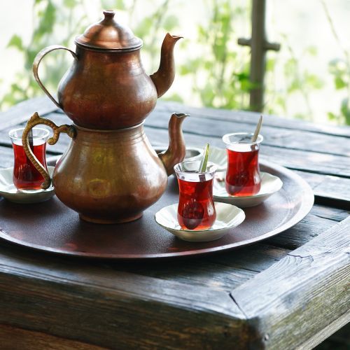 Na wakacjach w Turcji zapłaciła ponad 1000 zł za herbatę. Polka padła ofiarą oszustwa