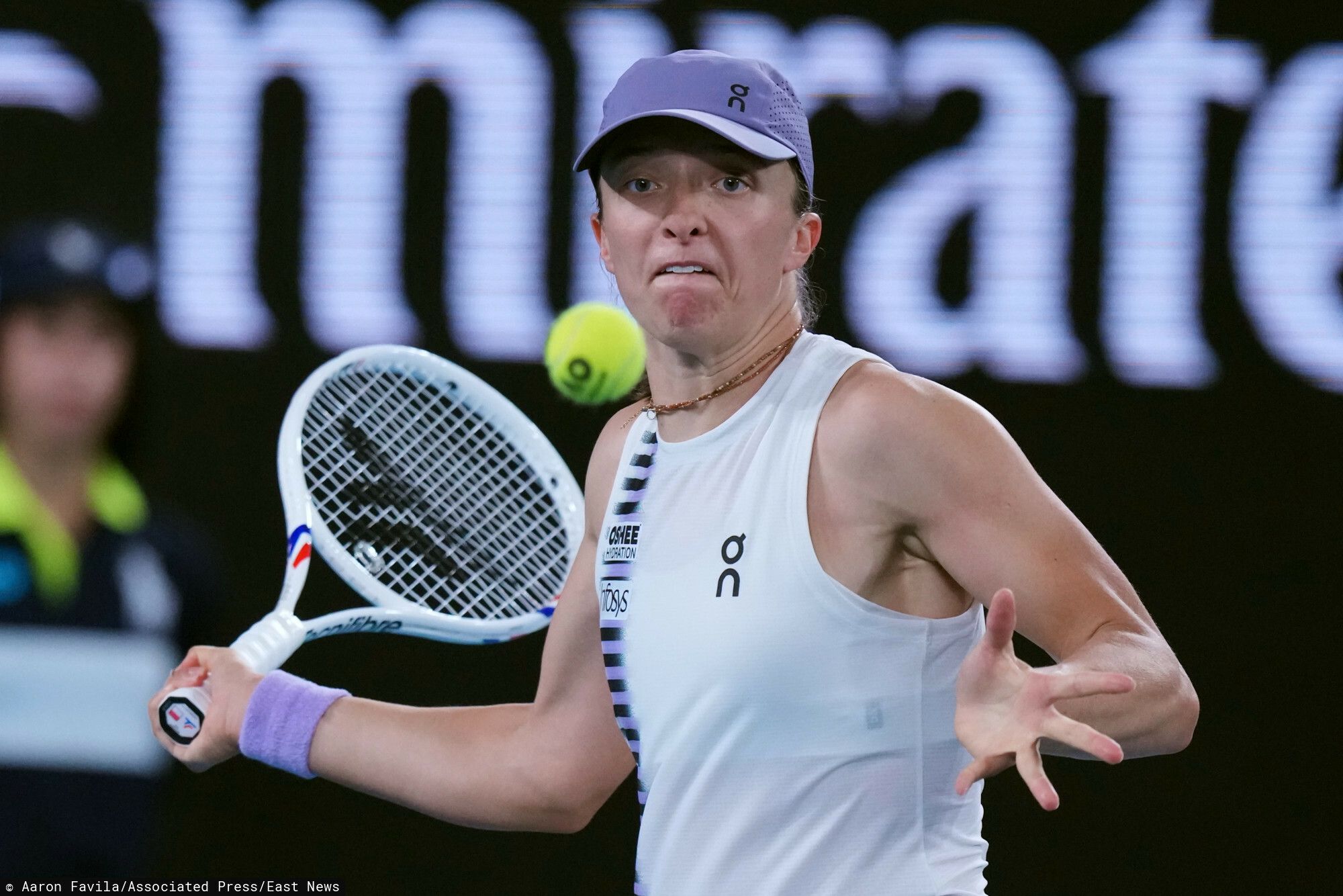 Nietypowe sceny tuż po meczu Świątek. Polka nie wytrzymała, nagle złapała się za twarz