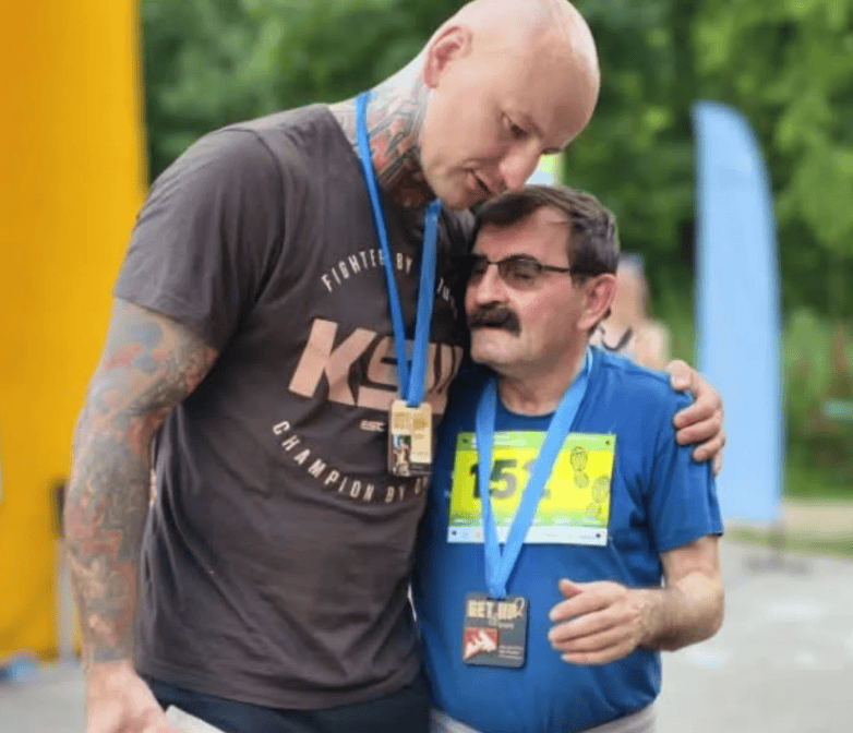 Zbigniew Raubo bez cenzury: Najszybciej pokona się wroga, którego kochamy [WYWIAD]