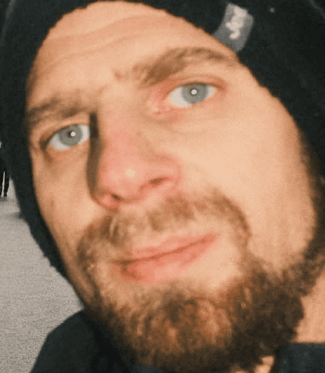 Tak wygląda 35-latek, który zaginął na Żoliborzu. Pomóż policji go odnaleźć