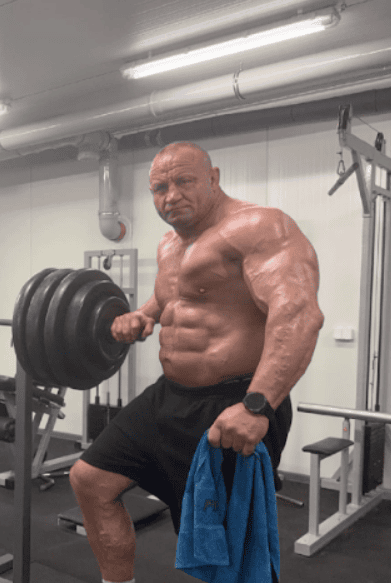 Mariusz Pudzianowski już tak nie wygląda. Pokazał zdjęcie po ogromnej metamorfozie