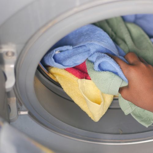 jak wysuszyć ubranie w pralce