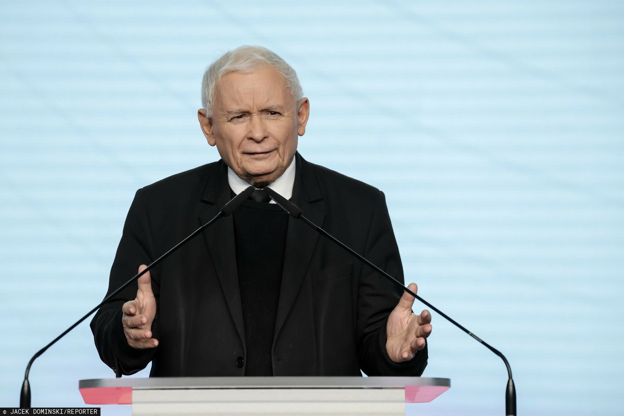 Kaczyński wyszedł ze szpitala i pojawił się na konferencji PiS. Padły mocne słowa