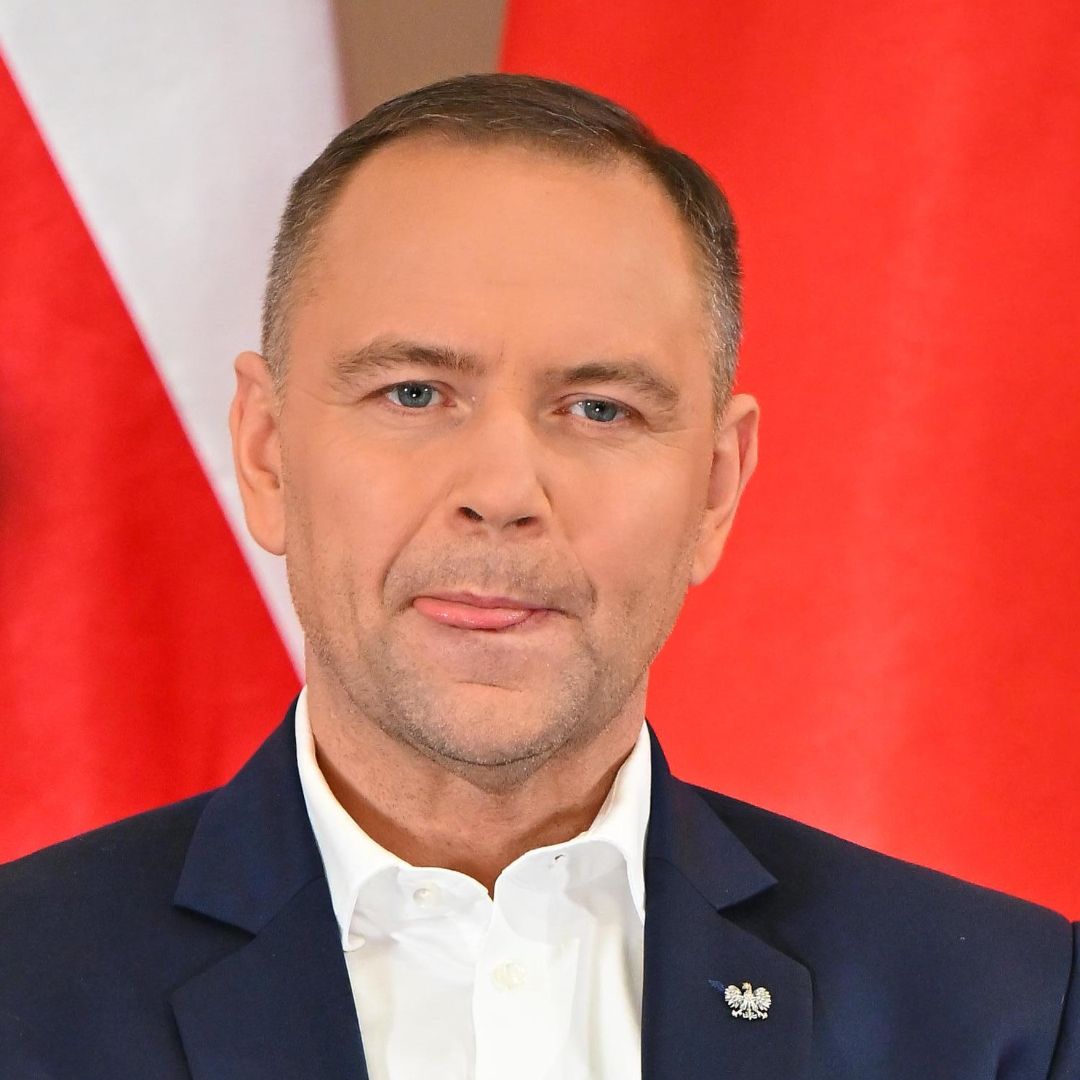 Niepokojące sceny na konferencji Nawrockiego. Prezydent ruszył z pomocą, interweniowali medycy