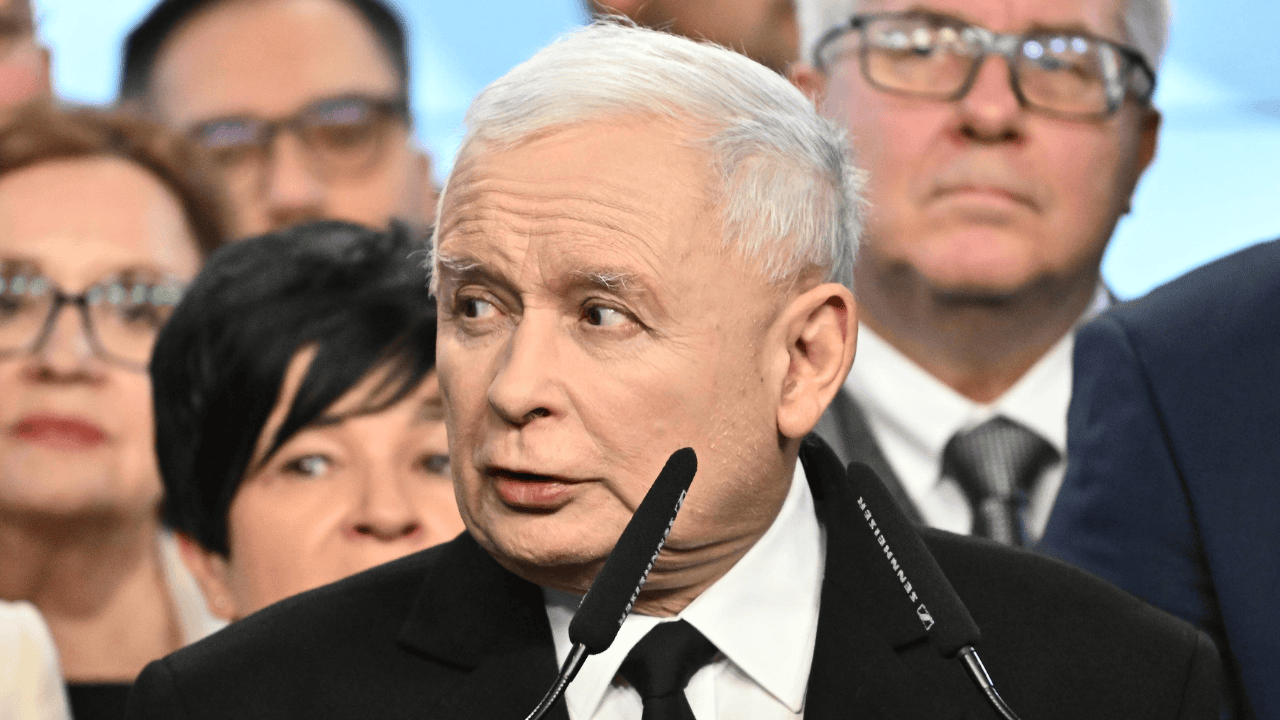 Taka wiadomość tuż przed wielkim marszem PiS w Warszawie. Kompromitujące fakty