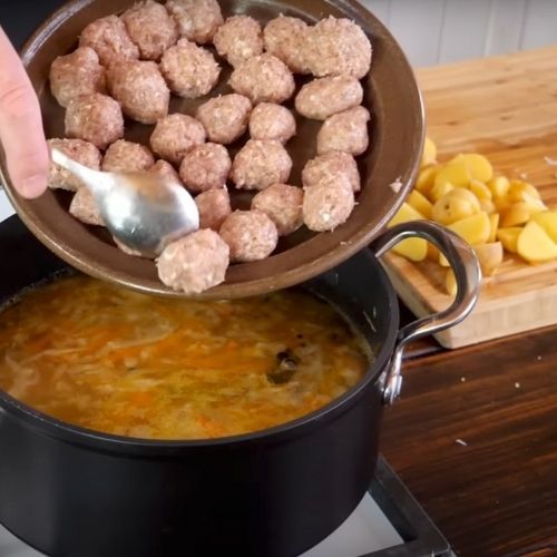 “Kalafiorowa na bogato” przepisu Tomasza Strzelczyka. Palce lizać