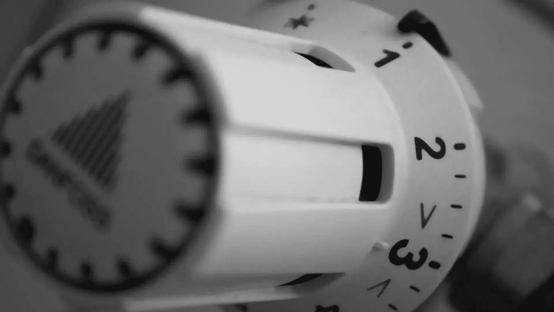 Firmy energetyczne stosują ten mechanizm. Polacy liczą na oszczędności, a płacą więcej