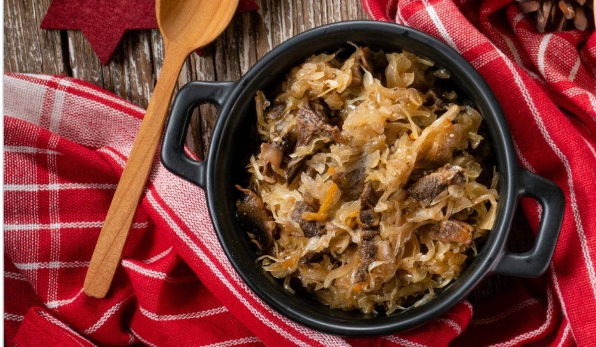 To najgorsze połączenie z kapustą. Polacy jedzą nagminnie, a w jelitach fermentuje