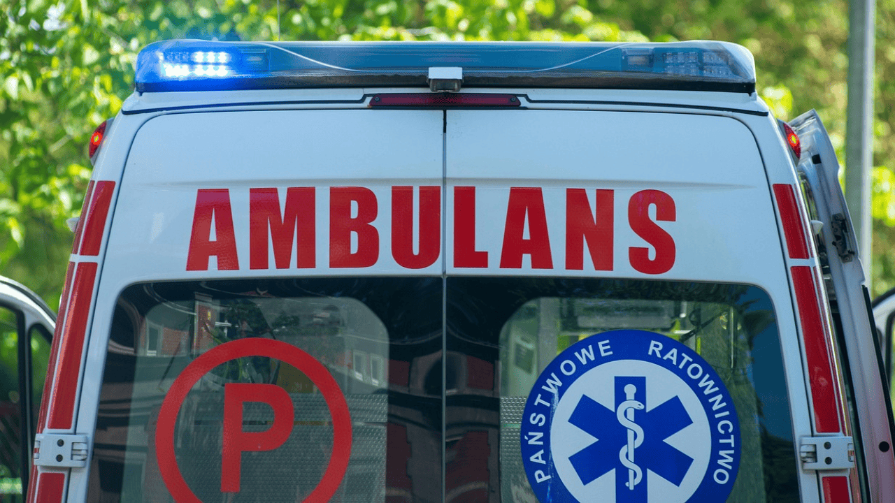 69-latek pracował na posesji, nagle doszło do tragedii. Nie żyje jego żona
