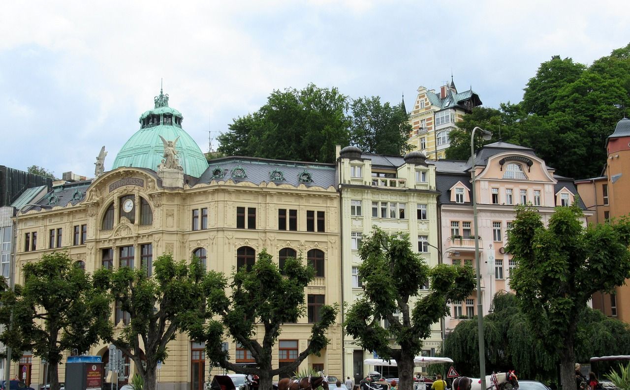 karlovy-vary-2875328_1280.jpg