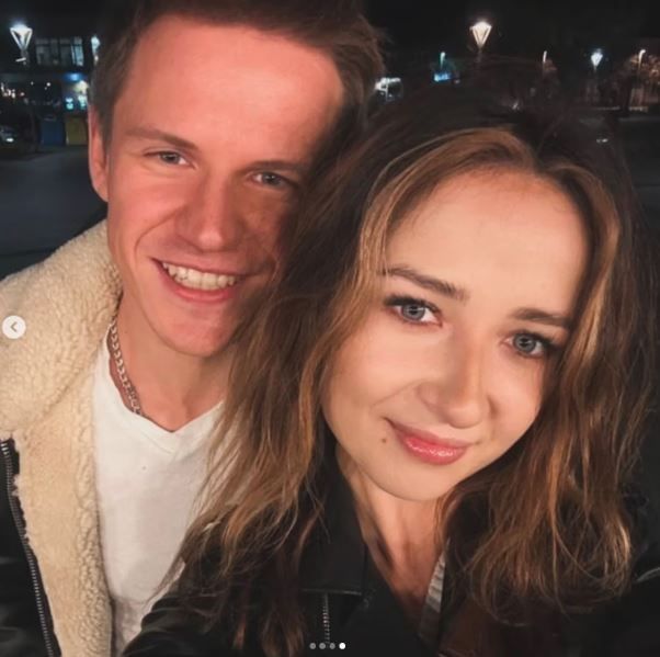 "Rolnik szuka żony". Karolina potwierdziła związek z uczestnikiem 10. edycji programu